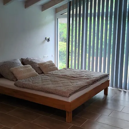 Appartamento Zimmer Mit Aussicht In Dernbach, Pfalz - Auszeit