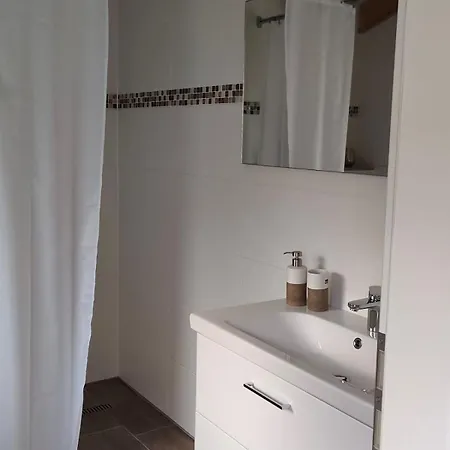 Zimmer Mit Aussicht In Dernbach, Pfalz - Auszeit * Dernbach (Sudliche Weinstrasse)